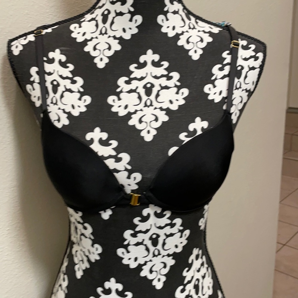 New C&C California Lace back push up bra 32b